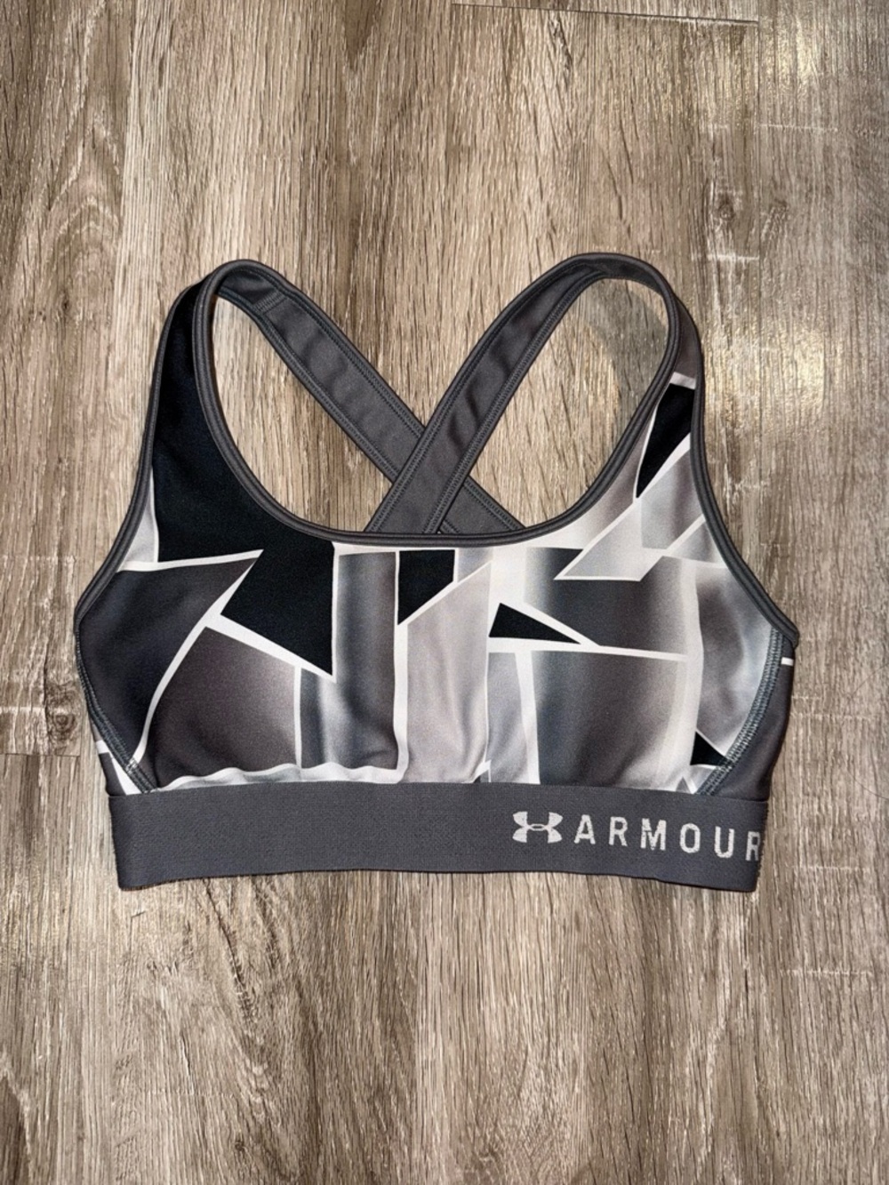 Under Armour Sports Bra Crossover Straps Gray Size Small